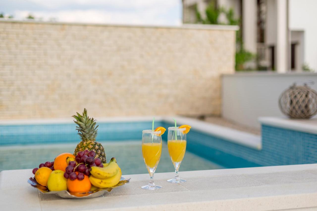 Luxury Villa Bello Horizonte With Swimming Pool スプリト エクステリア 写真